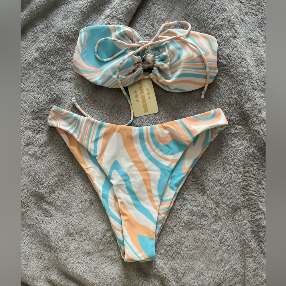 Brand new never worn aurelle swimsuit